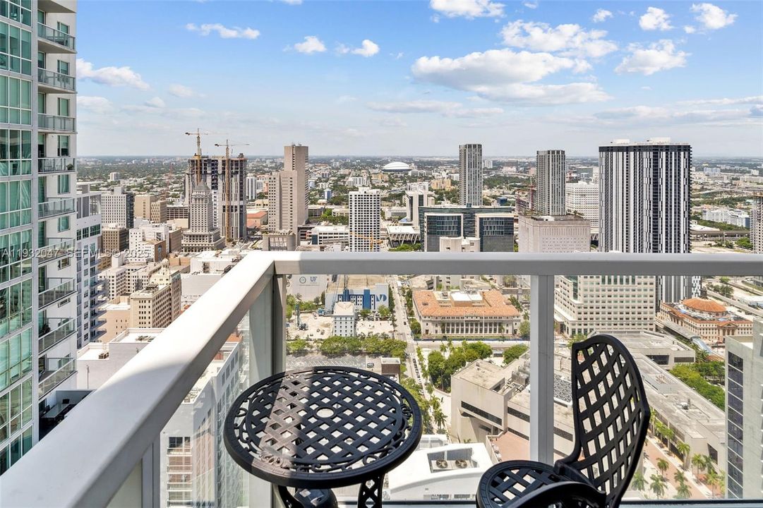 For Rent: $6,800 (3 beds, 3 baths, 1795 Square Feet)