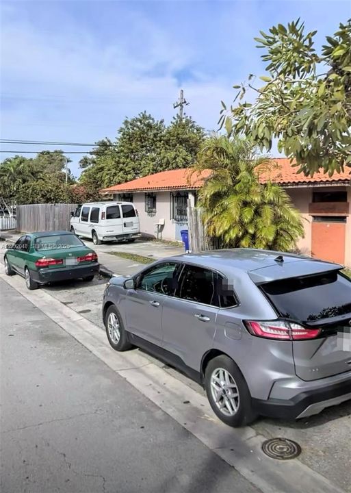 На продажу: $855,000 (5 спален, 4 ванн, 2068 Квадратных фут)