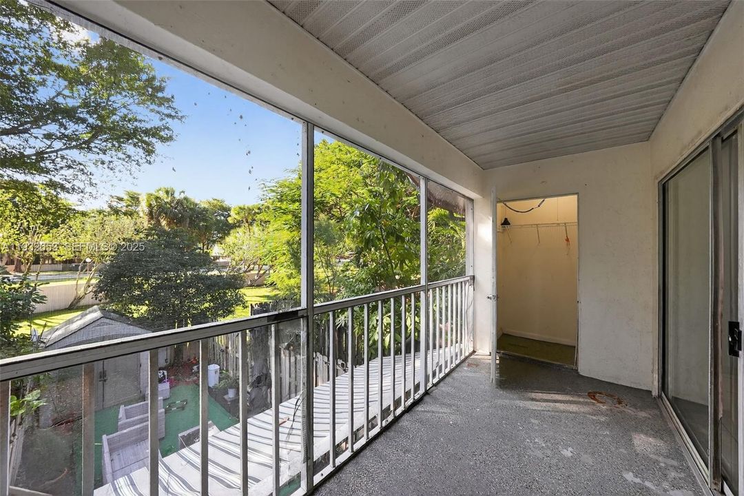 На продажу: $235,000 (1 спален, 1 ванн, 862 Квадратных фут)