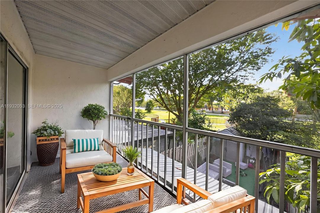 На продажу: $235,000 (1 спален, 1 ванн, 862 Квадратных фут)