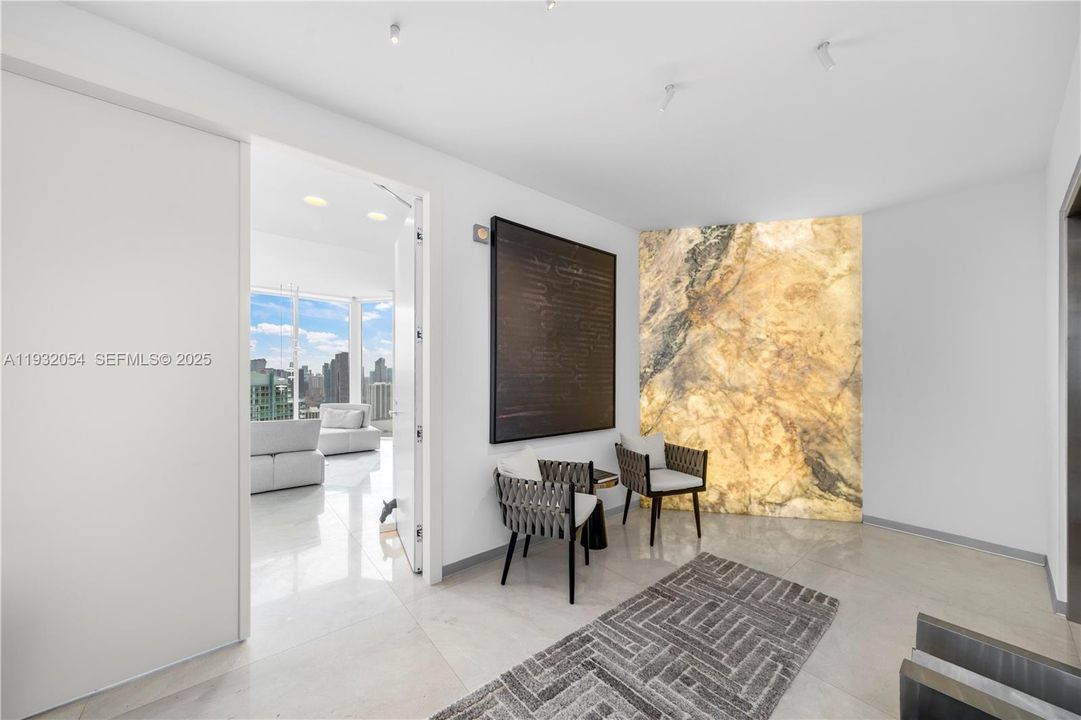 Private Elevator Foyer