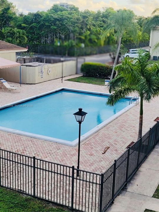 For Rent: $1,500 (1 beds, 1 baths, 625 Square Feet)