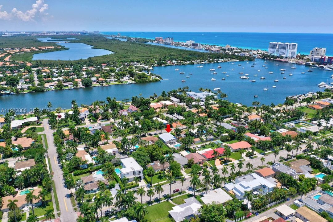 For Sale: $1,099,999 (4 beds, 2 baths, 2127 Square Feet)