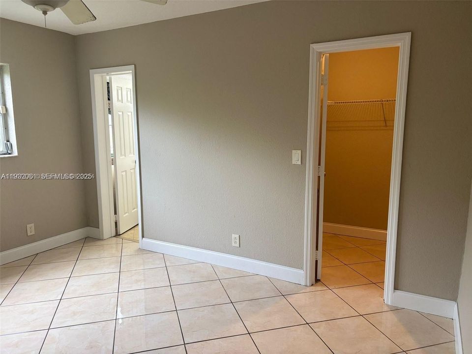 待售: $190,000 (2 贝兹, 2 浴室, 882 平方英尺)