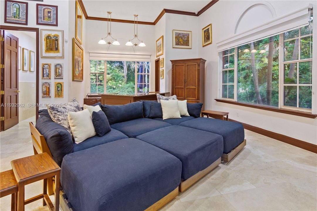 En Venta: $4,100,000 (6 camas, 5 baños, 4841 Pies cuadrados)