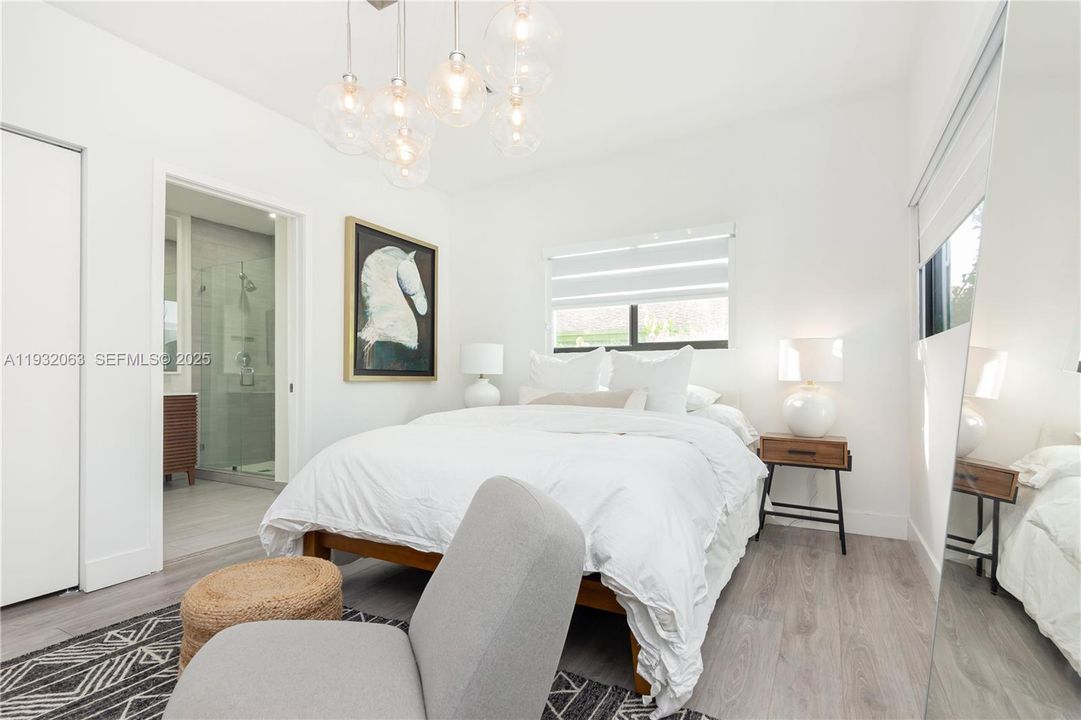 For Sale: $700,000 (3 beds, 2 baths, 1400 Square Feet)