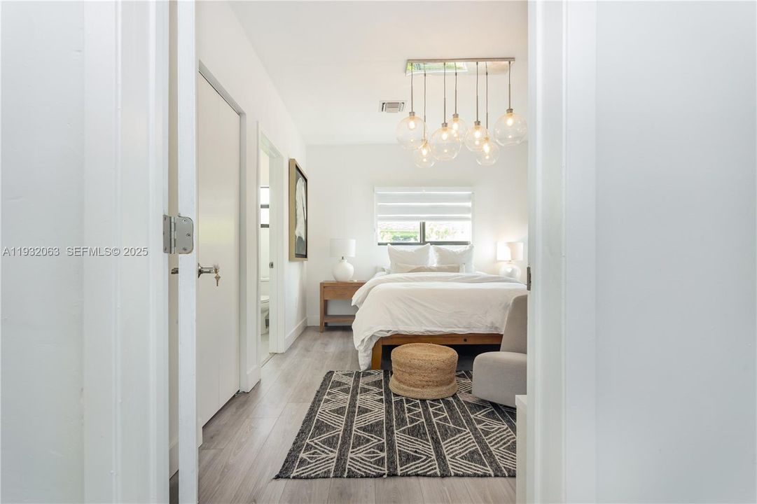 For Sale: $700,000 (3 beds, 2 baths, 1400 Square Feet)