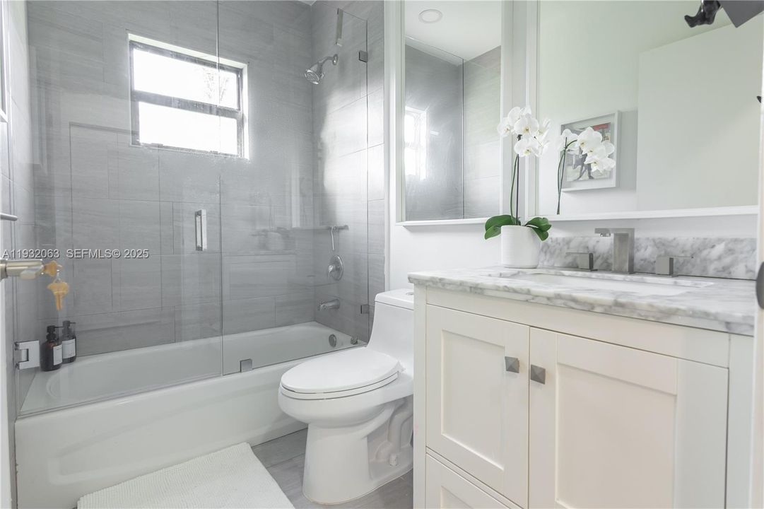 For Sale: $700,000 (3 beds, 2 baths, 1400 Square Feet)