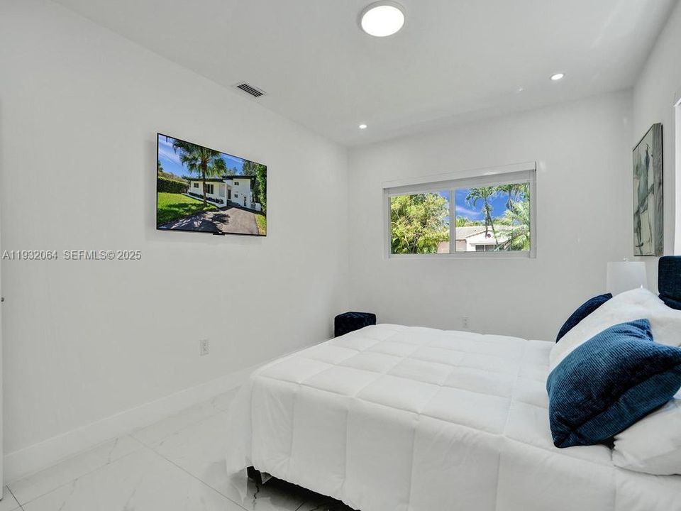 En Renta: $6,500 (4 camas, 2 baños, 1287 Pies cuadrados)