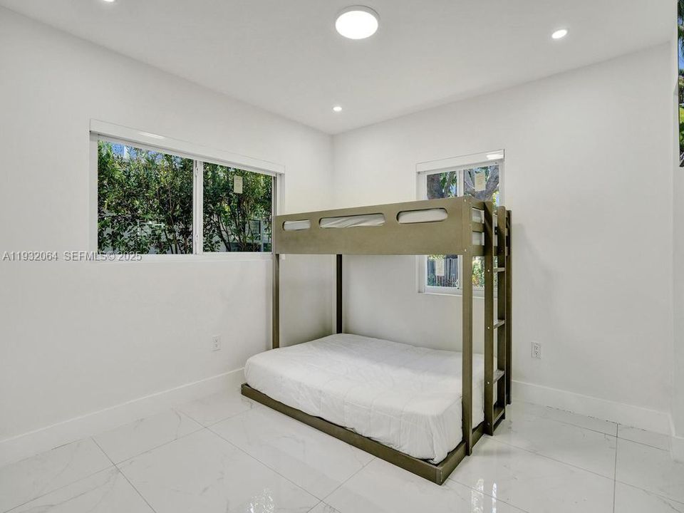 En Renta: $6,500 (4 camas, 2 baños, 1287 Pies cuadrados)