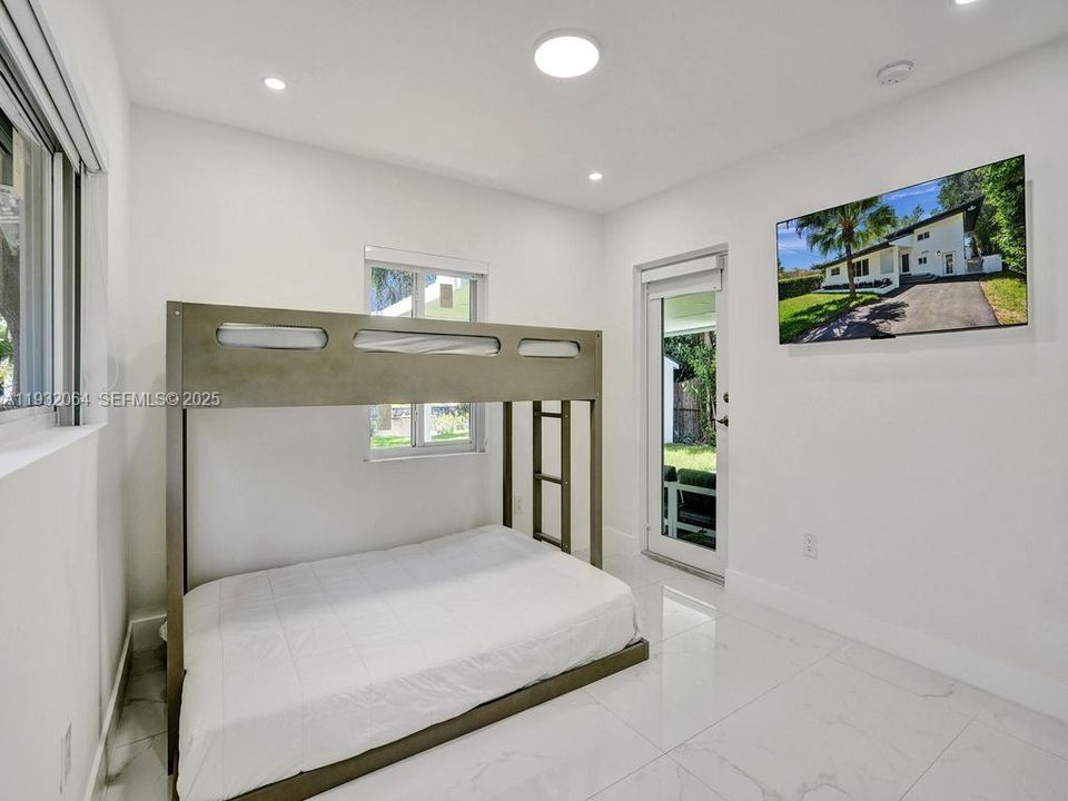 En Renta: $6,500 (4 camas, 2 baños, 1287 Pies cuadrados)