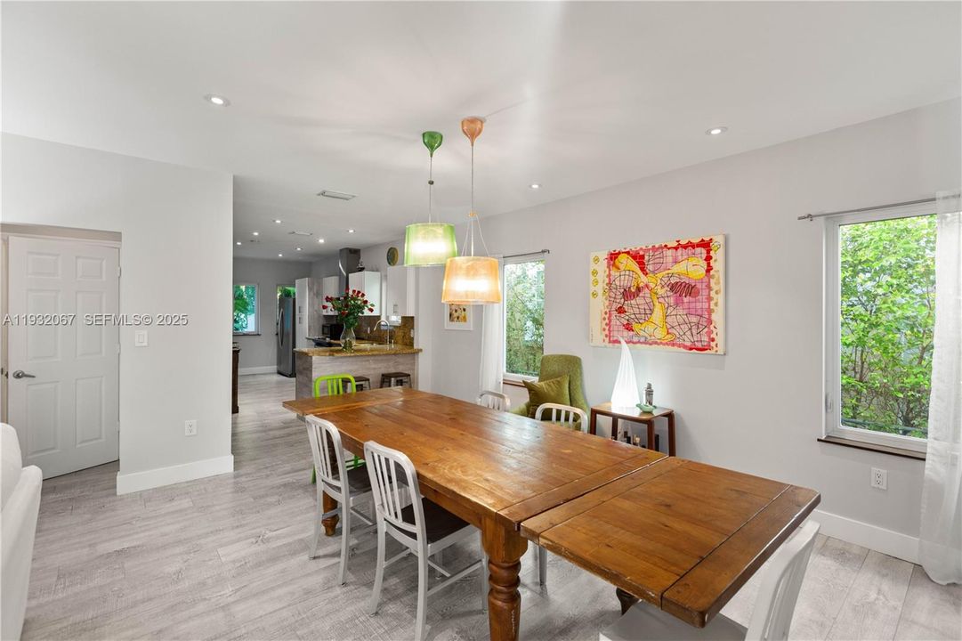 For Sale: $1,840,000 (3 beds, 3 baths, 2472 Square Feet)