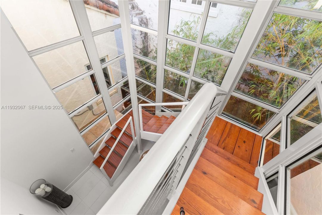 For Sale: $1,840,000 (3 beds, 3 baths, 2472 Square Feet)