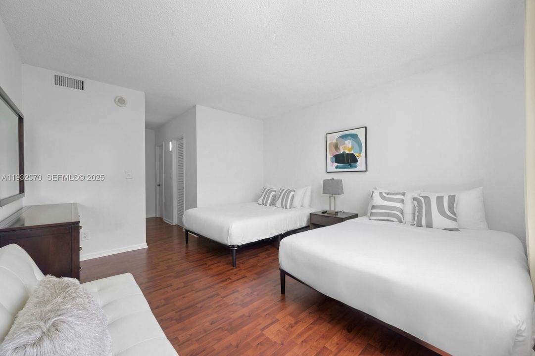 For Rent: $2,515 (1 beds, 1 baths, 0 Square Feet)