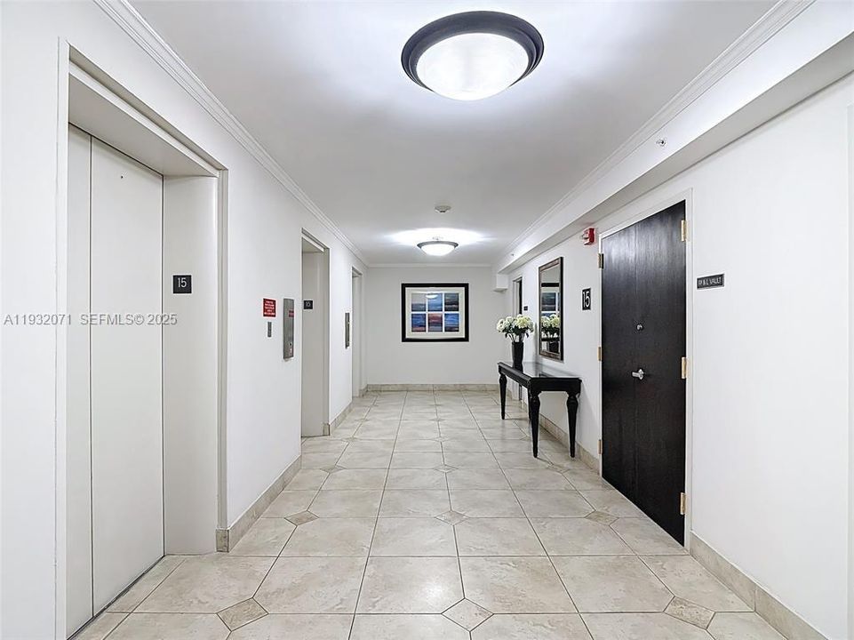 For Sale: $450,000 (2 beds, 2 baths, 1466 Square Feet)