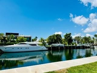 For Sale: $169,000 (1 beds, 1 baths, 700 Square Feet)