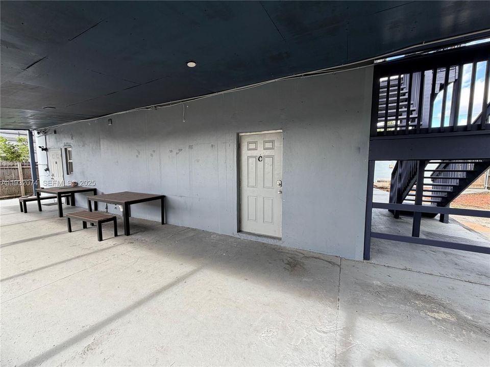 En Renta: $1,375 (0 camas, 1 baños, 300 Pies cuadrados)