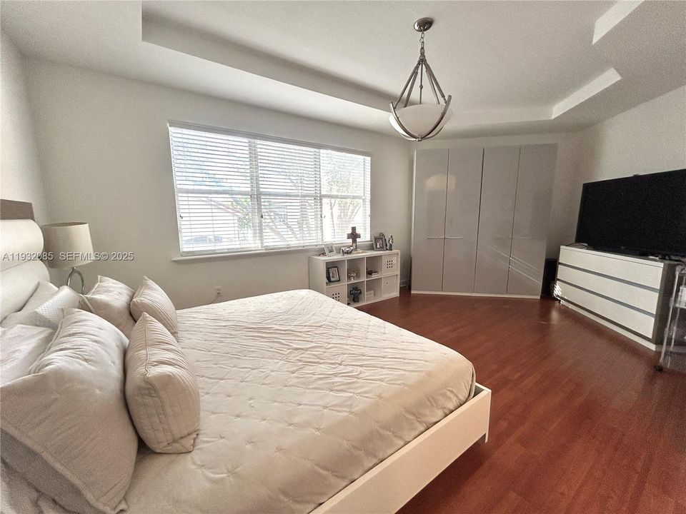 En Renta: $4,200 (3 camas, 2 baños, 2245 Pies cuadrados)