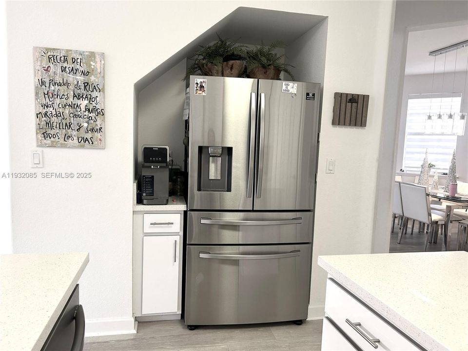 En Renta: $4,200 (3 camas, 2 baños, 2245 Pies cuadrados)