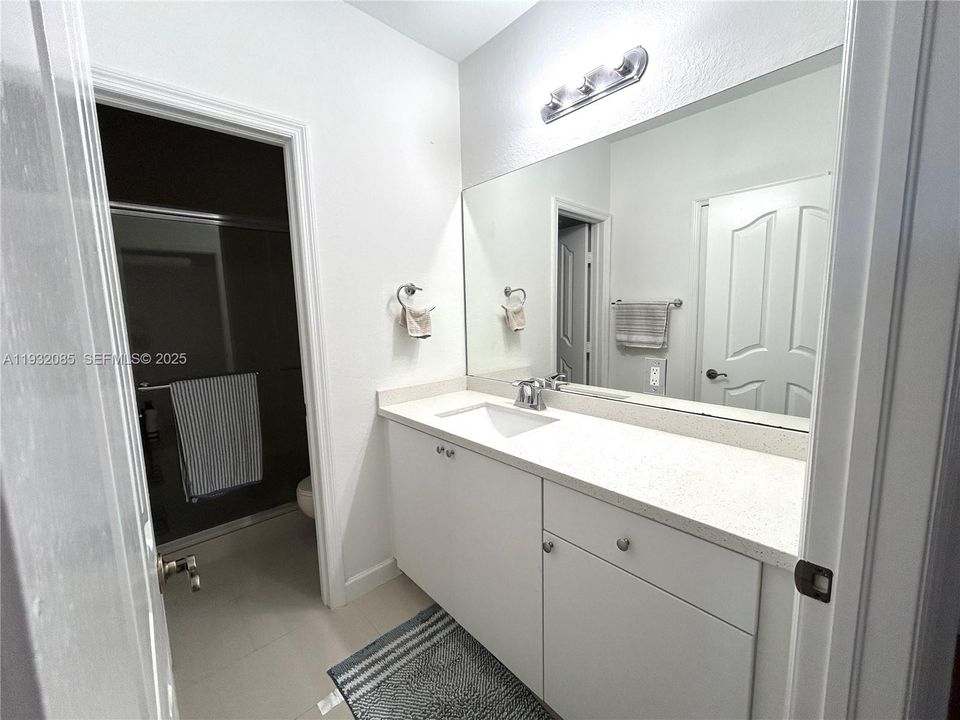 En Renta: $4,200 (3 camas, 2 baños, 2245 Pies cuadrados)