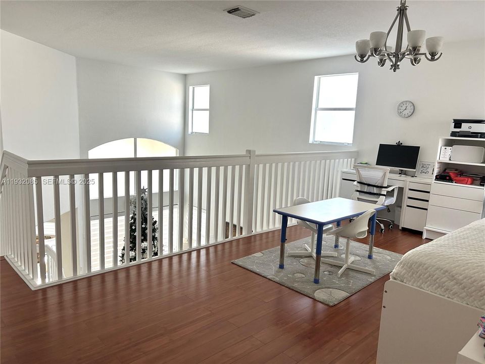 En Renta: $4,200 (3 camas, 2 baños, 2245 Pies cuadrados)