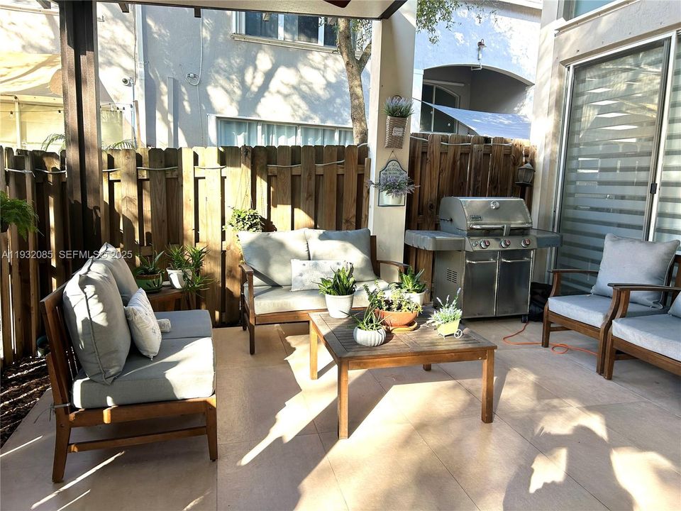 En Renta: $4,200 (3 camas, 2 baños, 2245 Pies cuadrados)