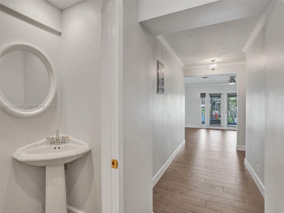 На продажу: $1,050,000 (3 спален, 2 ванн, 1792 Квадратных фут)