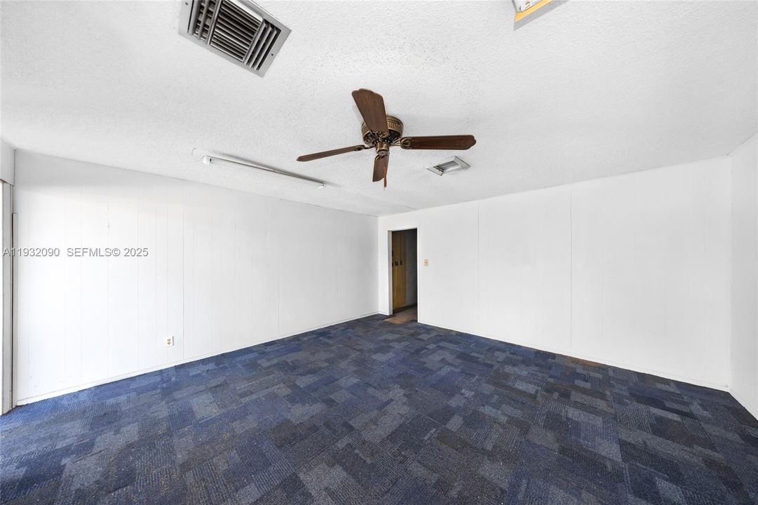 待售: $2,300,000 (0 贝兹, 0 浴室, 0 平方英尺)