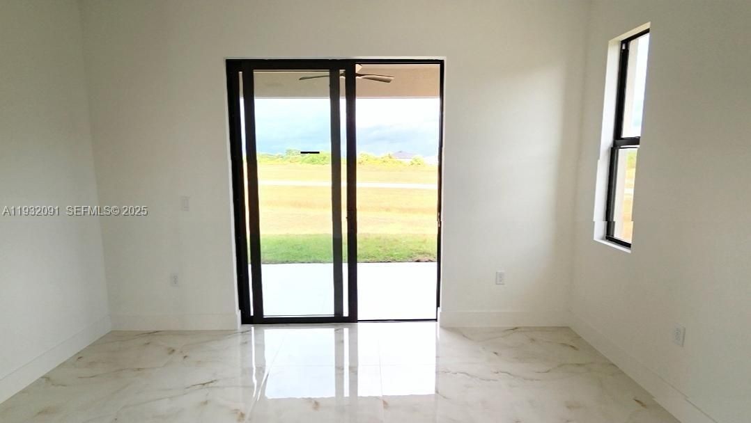 For Sale: $349,000 (3 beds, 2 baths, 1571 Square Feet)