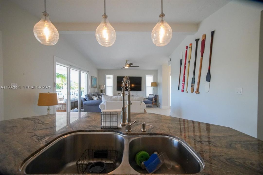 For Sale: $2,218,777 (2 beds, 2 baths, 1228 Square Feet)