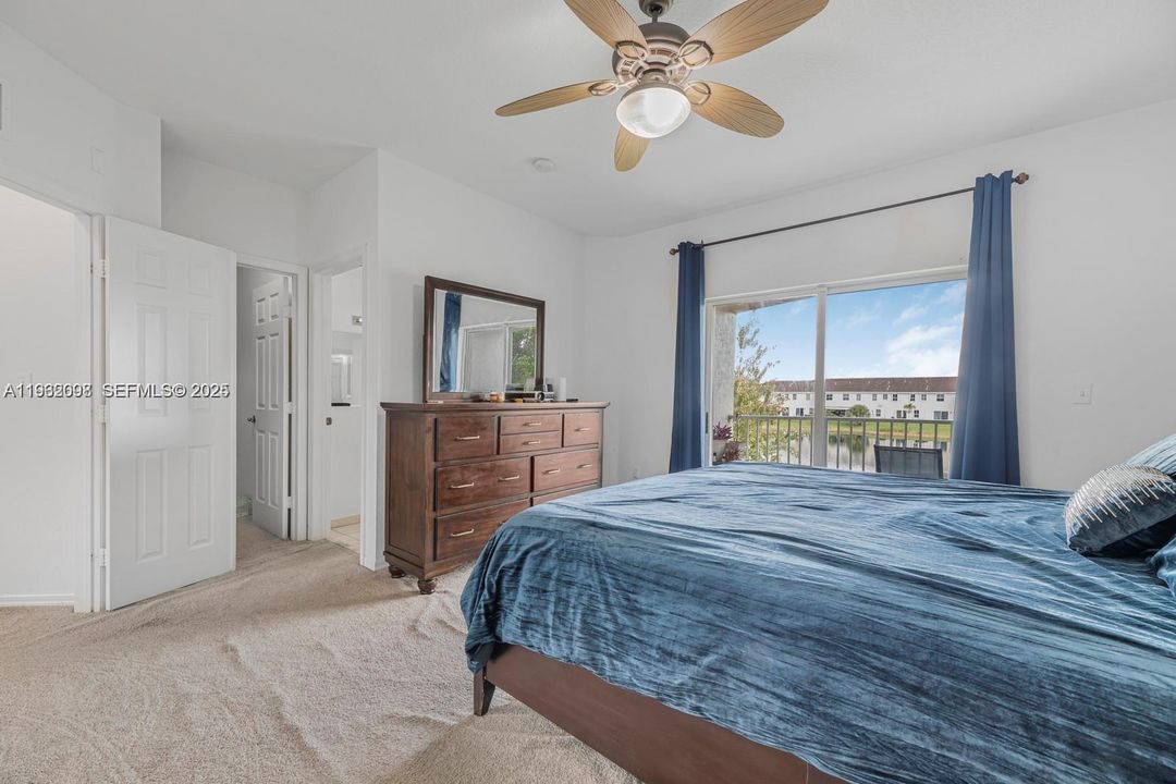 На продажу: $423,999 (3 спален, 2 ванн, 1854 Квадратных фут)