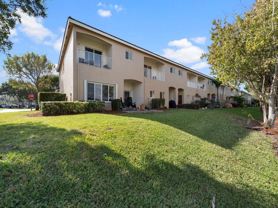 На продажу: $423,999 (3 спален, 2 ванн, 1854 Квадратных фут)