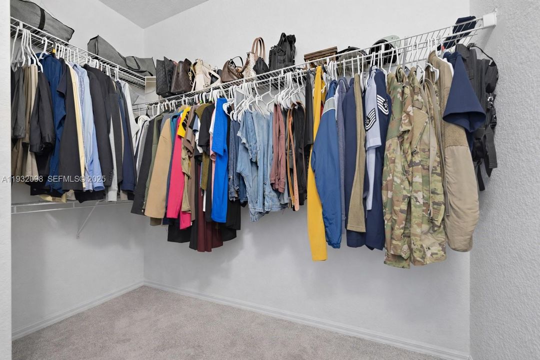 На продажу: $423,999 (3 спален, 2 ванн, 1854 Квадратных фут)