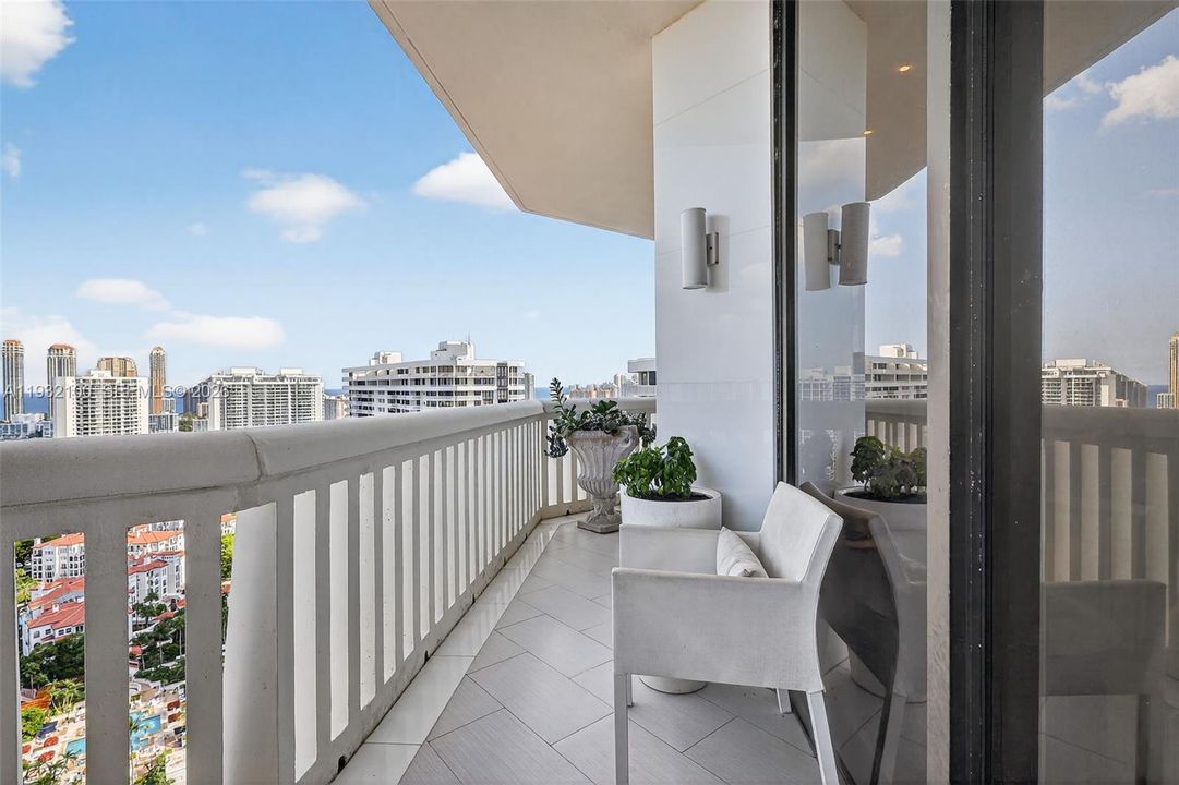 待售: $1,795,000 (3 贝兹, 2 浴室, 1880 平方英尺)