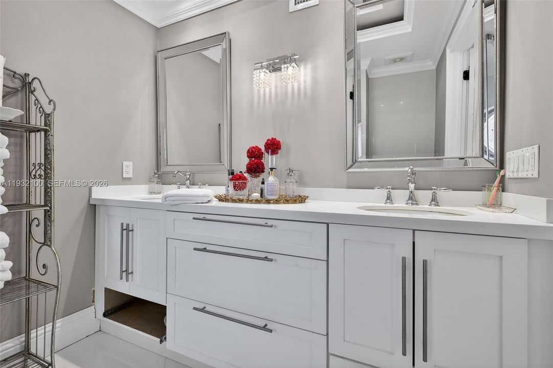 待售: $1,795,000 (3 贝兹, 2 浴室, 1880 平方英尺)