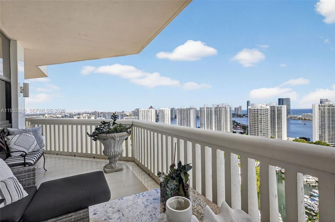 待售: $1,795,000 (3 贝兹, 2 浴室, 1880 平方英尺)