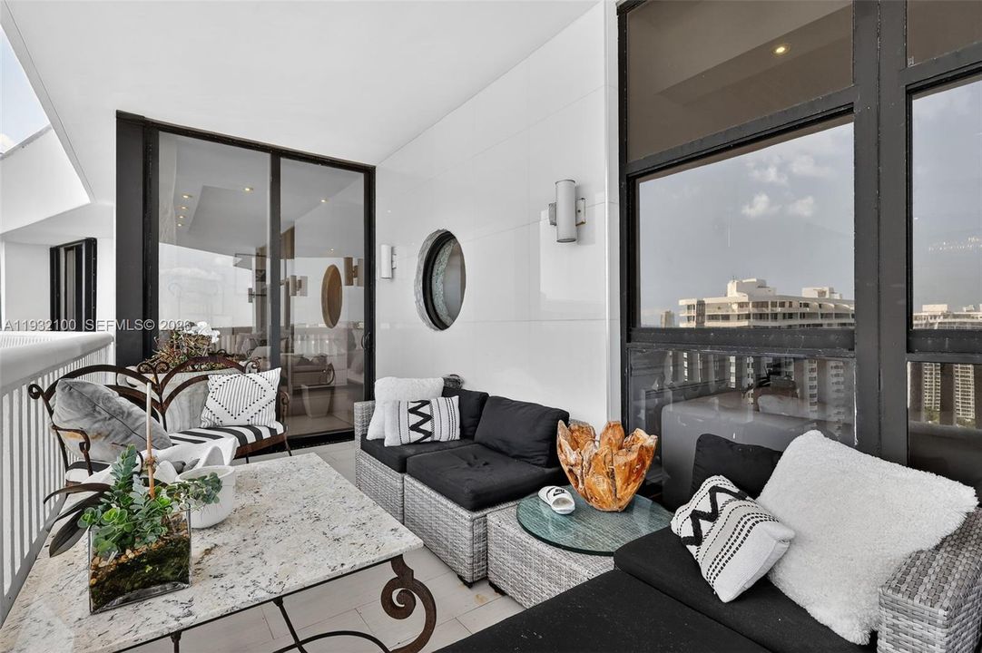 待售: $1,795,000 (3 贝兹, 2 浴室, 1880 平方英尺)