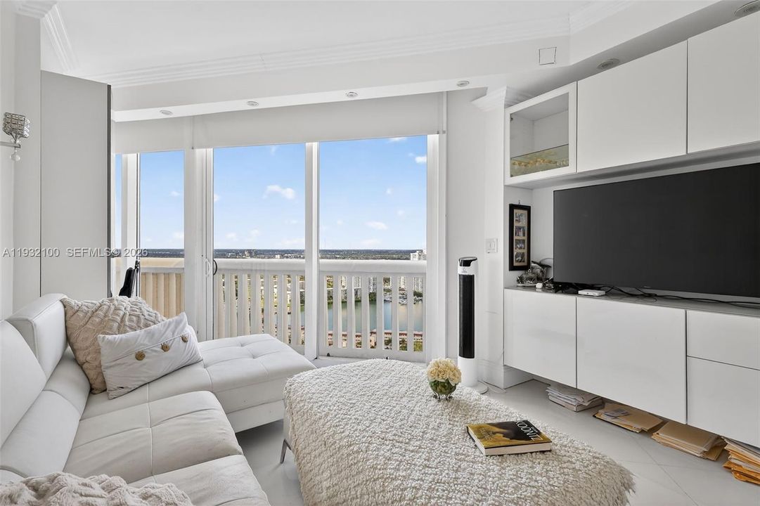 待售: $1,795,000 (3 贝兹, 2 浴室, 1880 平方英尺)