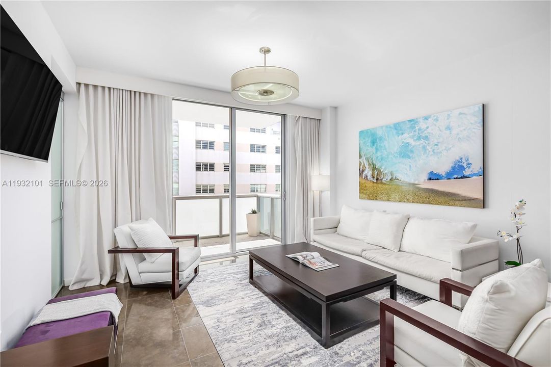 For Sale: $1,200,000 (1 beds, 1 baths, 1000 Square Feet)