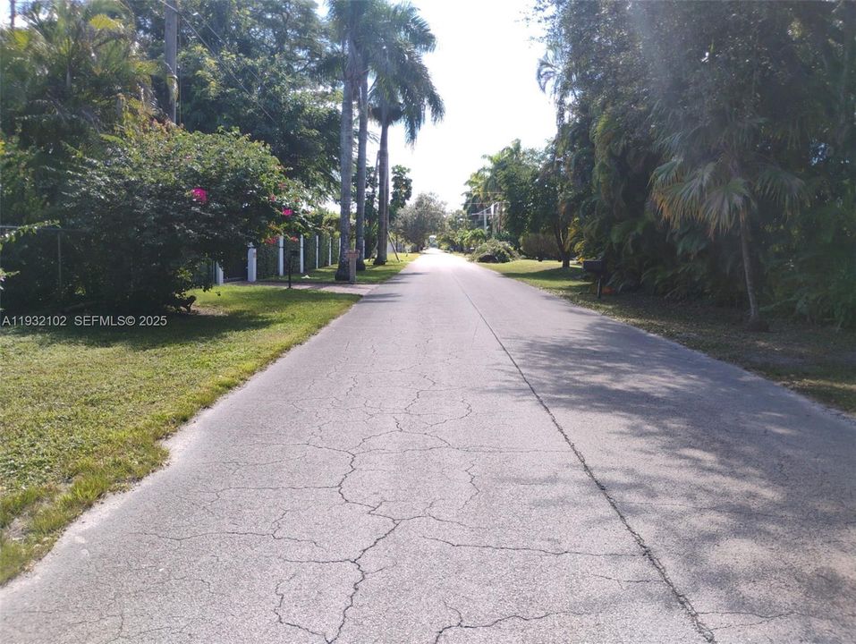 For Sale: $875,000 (3 beds, 2 baths, 2511 Square Feet)