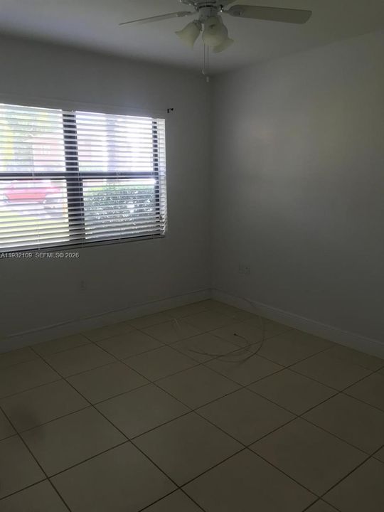 For Rent: $3,000 (3 beds, 2 baths, 1170 Square Feet)