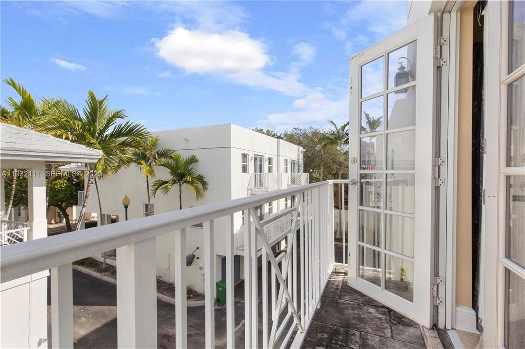 For Sale: $888,986 (3 beds, 3 baths, 2185 Square Feet)