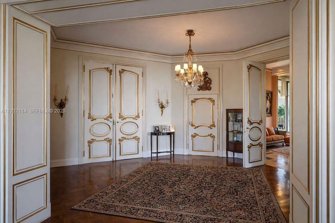 На продажу: $10,750,000 (12 спален, 5 ванн, 0 Квадратных фут)