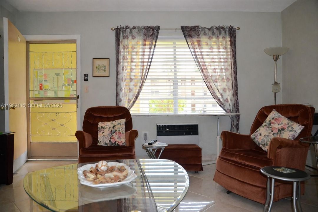 En Venta: $85,000 (1 camas, 1 baños, 688 Pies cuadrados)