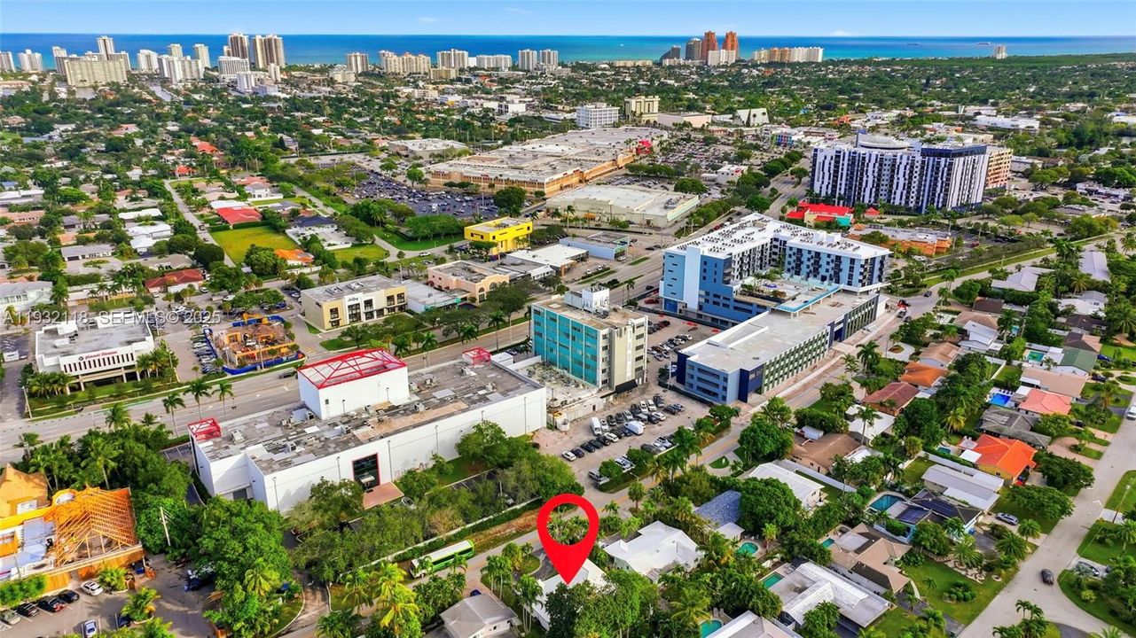 На продажу: $689,900 (3 спален, 2 ванн, 1226 Квадратных фут)