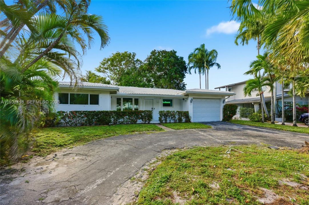 На продажу: $689,900 (3 спален, 2 ванн, 1226 Квадратных фут)