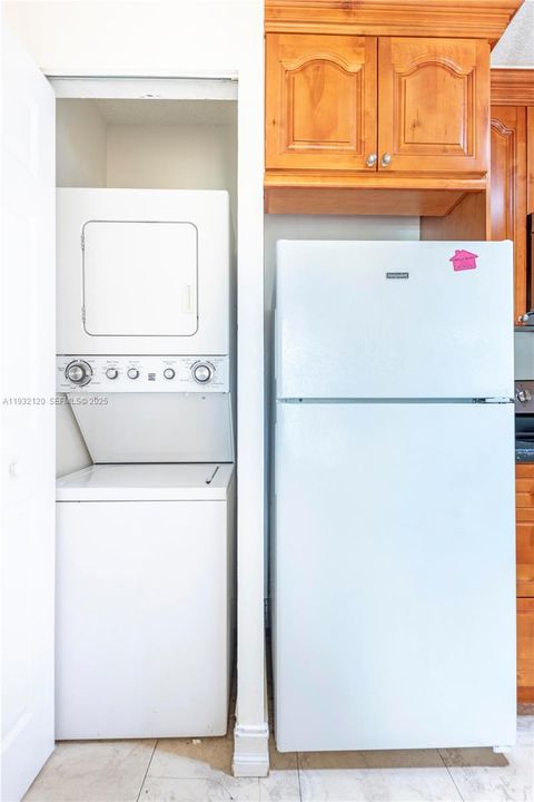 En Renta: $1,875 (2 camas, 2 baños, 1044 Pies cuadrados)