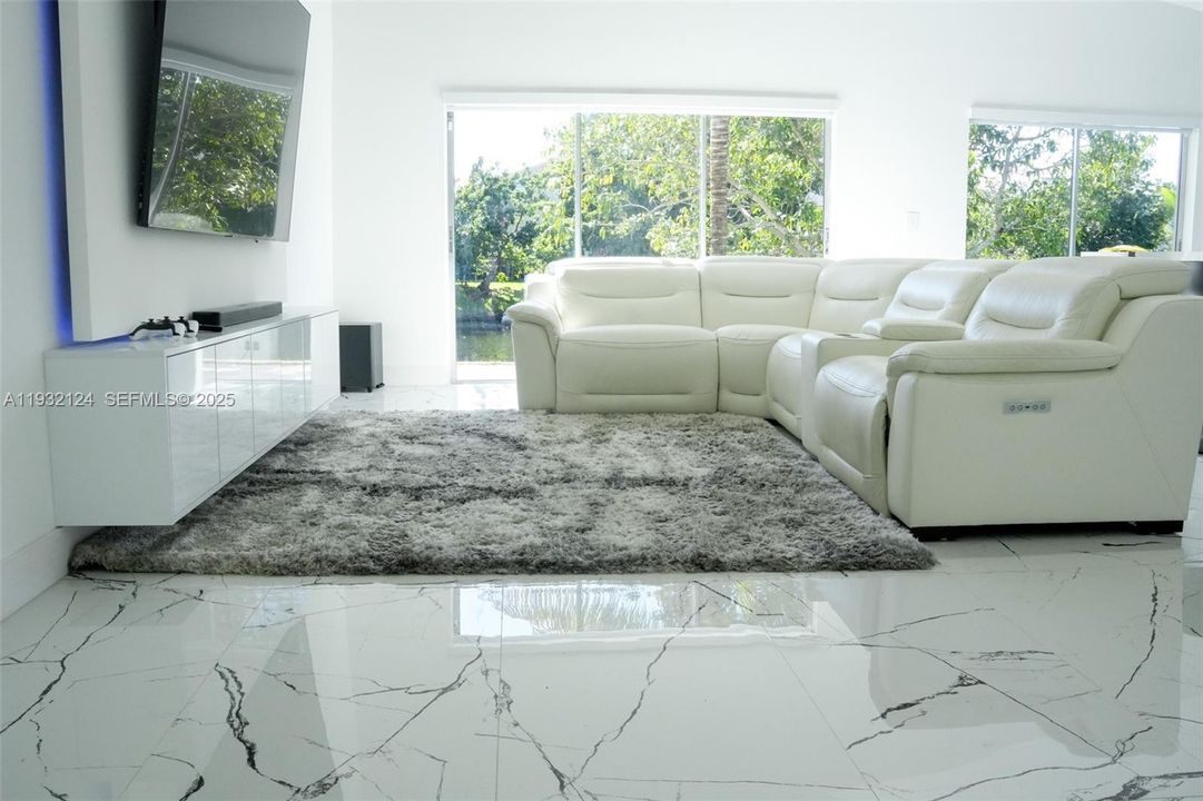 На продажу: $649,999 (4 спален, 3 ванн, 1480 Квадратных фут)