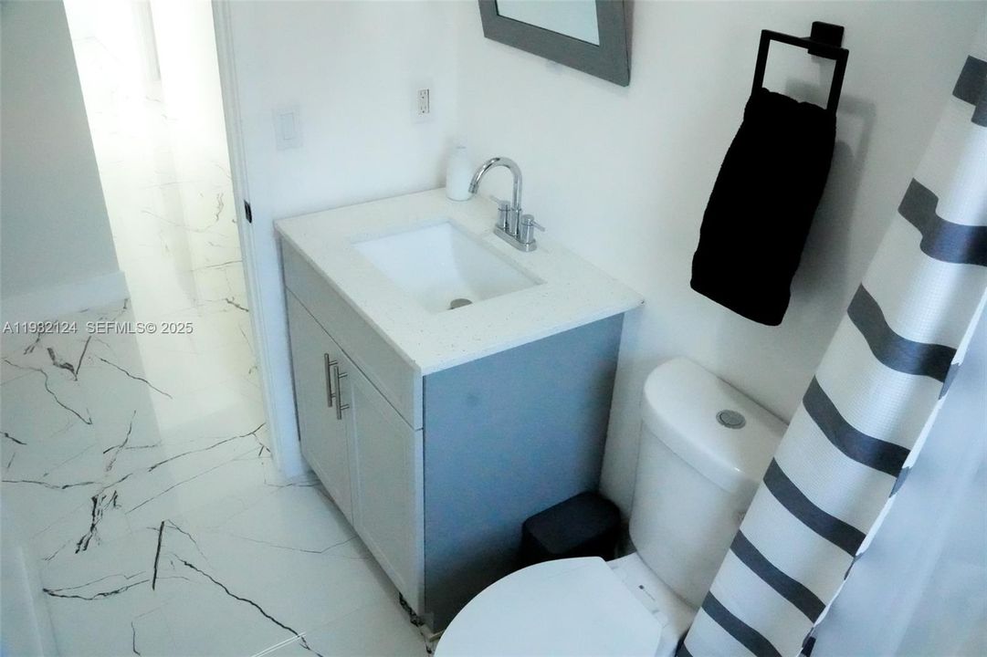 На продажу: $649,999 (4 спален, 3 ванн, 1480 Квадратных фут)