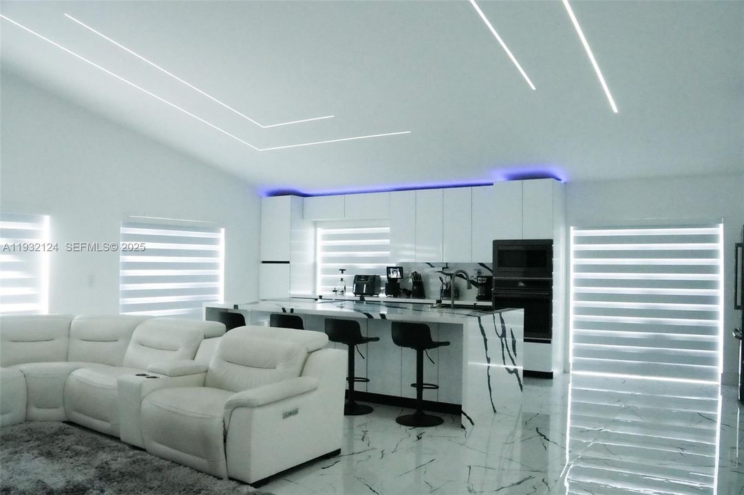 На продажу: $649,999 (4 спален, 3 ванн, 1480 Квадратных фут)